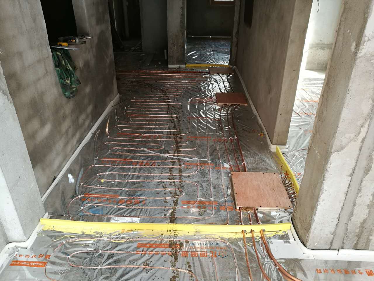 宿州港利西區(qū)B13-103地暖+空調項目